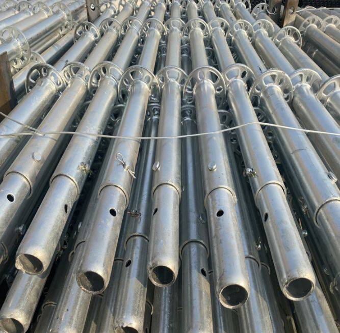 為什么盤(pán)扣腳手架比扣件式鋼管腳手架貴了2倍？ (圖2)